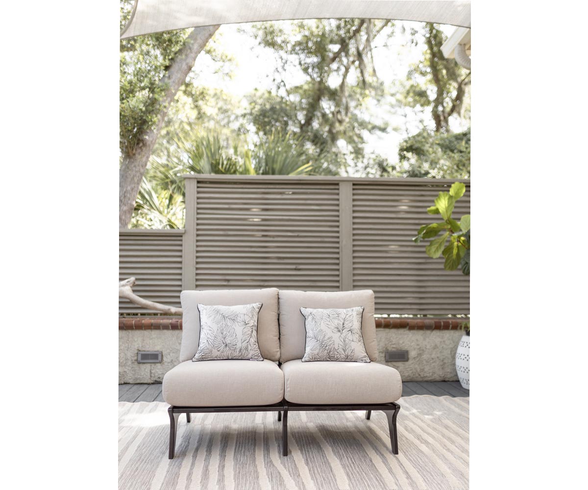 Hartley Love Seat - Image 2